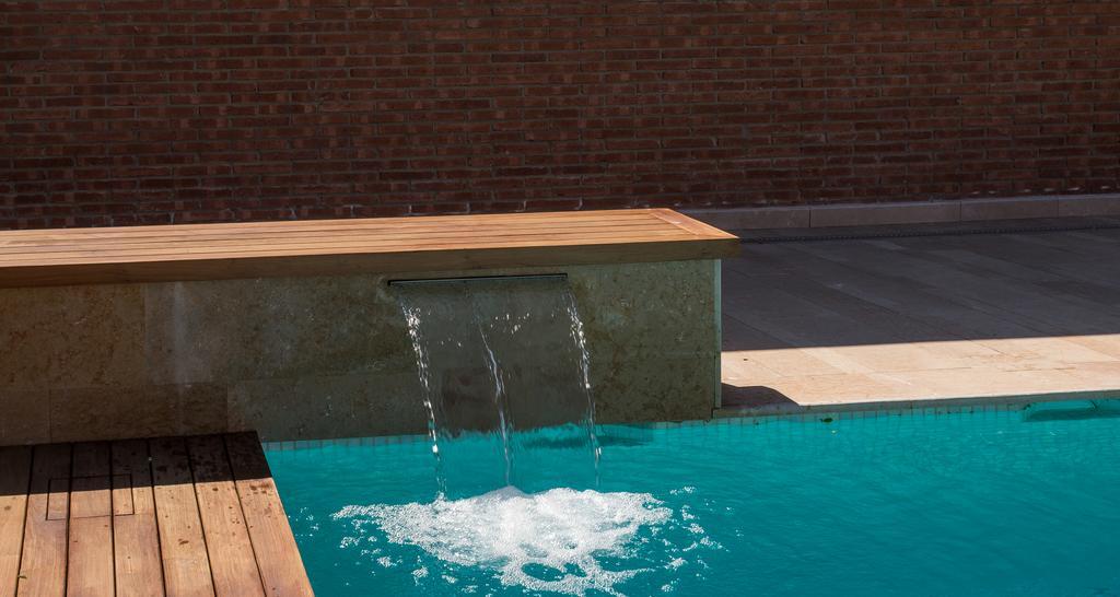 Apartaments Suites Sant Jordi Montbrió del Camp Exteriör bild