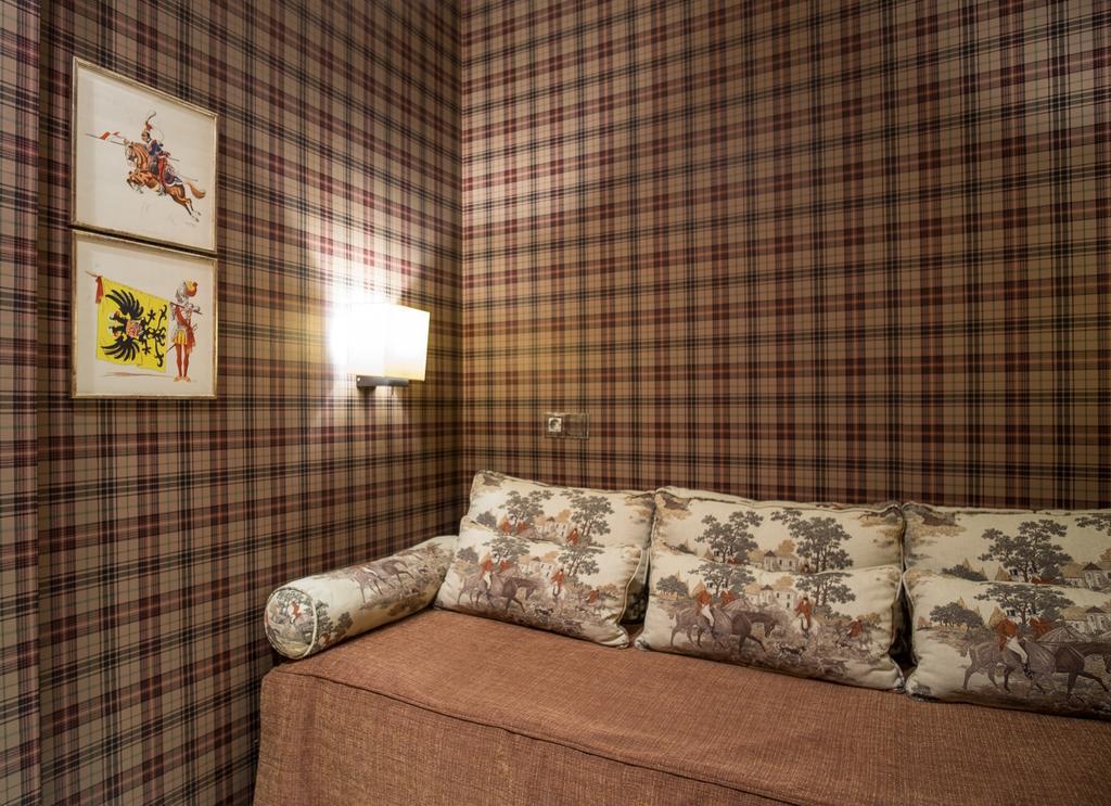 Apartaments Suites Sant Jordi Montbrió del Camp Exteriör bild